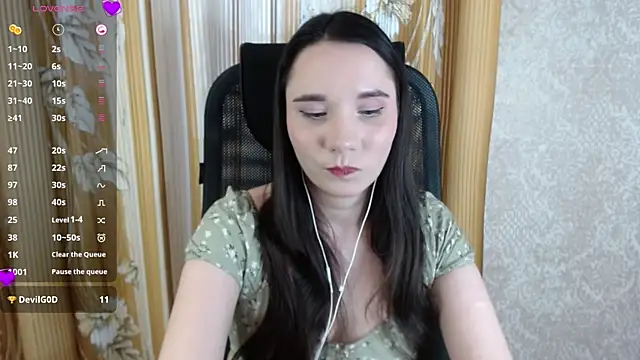 KateForLove online show from March 11, 2025, 1:45 pm