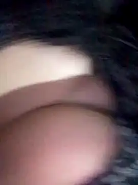 Snapshot of Sandra42 chatting on December 14, 2025, 12:05 am Sandra42 online show from December 14, 2025, 12:05 am