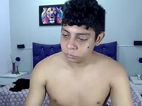 Snapshot of Alejandroo_22 chatting on October 3, 2025, 1:30 pm Alejandroo 22 online show from October 3, 2025, 1:30 pm