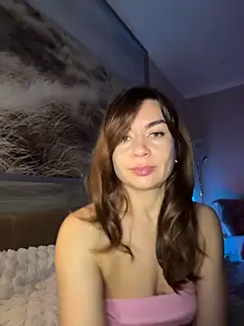 Mary Kiitty online show from March 26, 2026, 1:06 pm