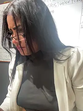 Ariana Rodriguez online show from March 19, 2025, 5:50 pm