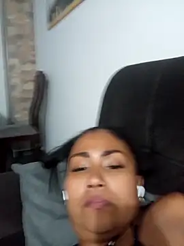 Ariana Rodriguez online show from October 4, 2025, 2:20 am