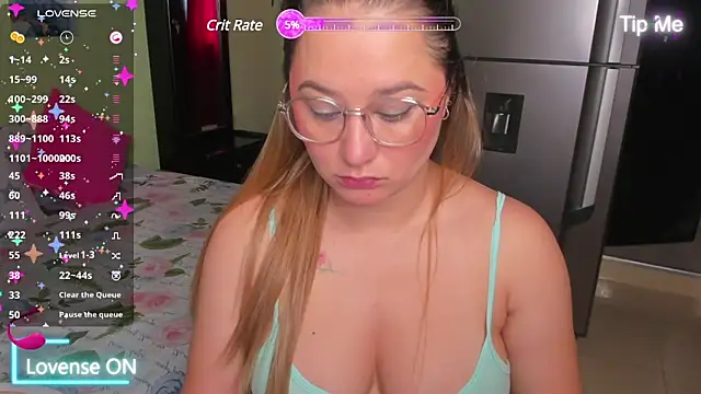 Snapshot of Shaday_sm1th chatting on January 24, 2025, 1:36 pm Shaday sm1th online show from January 24, 2025, 1:36 pm