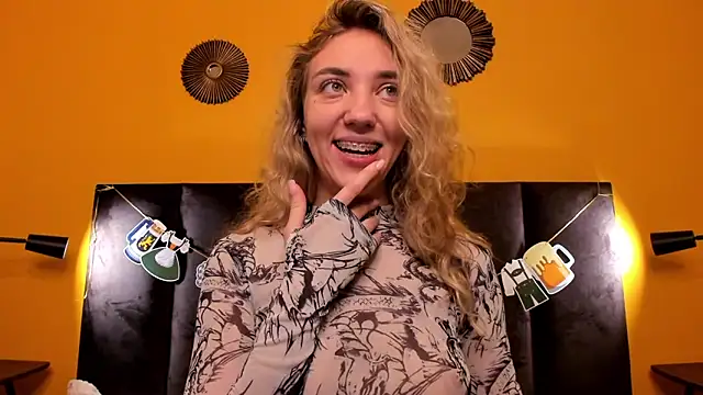 Jessie Curlyy online show from September 27, 2025, 2:05 am