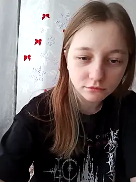 Snapshot of Bonechka chatting on December 18, 2025, 7:47 am Bonechka online show from December 18, 2025, 7:47 am