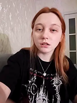 Snapshot of Bonechka chatting on February 4, 2026, 5:24 am Bonechka online show from February 4, 2026, 5:24 am