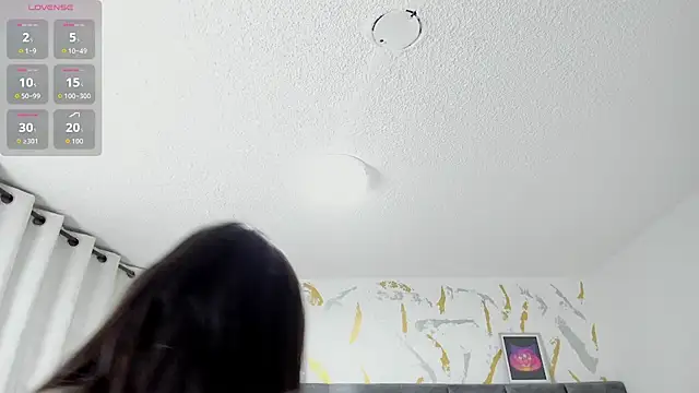 Snapshot of Cristal_Velle chatting on November 7, 2025, 12:38 pm Cristal Velle online show from November 7, 2025, 12:38 pm