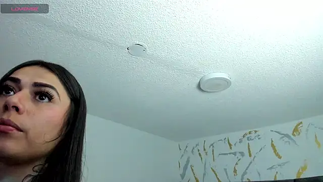 Snapshot of Cristal_Velle chatting on June 18, 2026, 1:04 pm Cristal Velle online show from June 18, 2026, 1:04 pm