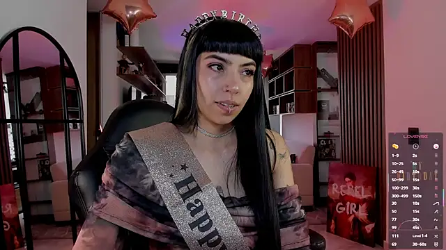 Saraa Desiree online show from February 19, 2026, 7:32 pm