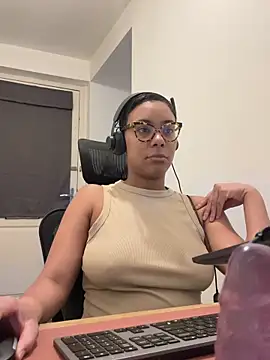 Melia Rayne online show from January 16, 2026, 11:14 am