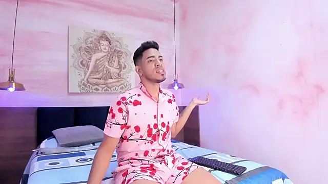 ETHAN DRAVEN online show from September 12, 2025, 7:36 pm