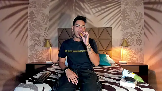 ETHAN DRAVEN online show from September 25, 2025, 7:17 pm