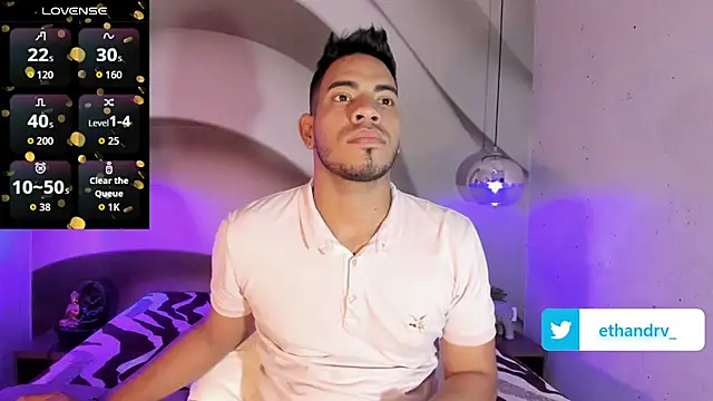 ETHAN DRAVEN online show from October 22, 2025, 7:46 pm