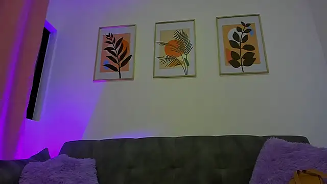 gaaby foxx online show from December 2, 2025, 1:39 pm