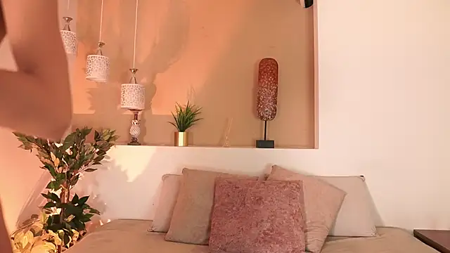 Snapshot of alison222_ chatting on September 29, 2025, 7:40 pm alison222  online show from September 29, 2025, 7:40 pm