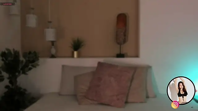 Snapshot of alison222_ chatting on October 13, 2025, 7:47 pm alison222  online show from October 13, 2025, 7:47 pm