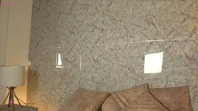 Snapshot of alison222_ chatting on February 14, 2026, 12:24 pm alison222 online show from February 14, 2026, 12:24 pm