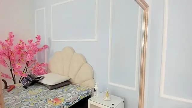 Candaceoweens online show from March 11, 2025, 3:37 am