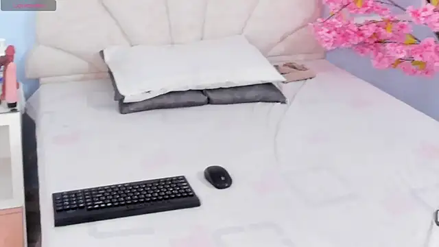 Candaceoweens online show from March 17, 2025, 3:47 am