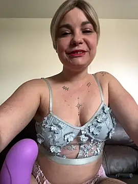 Biana Fernan online show from May 13, 2026, 10:45 am
