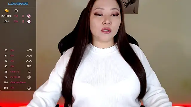 Snapshot of LisaAsianFlower chatting on May 14, 2026, 2:51 am LisaAsianFlower online show from May 14, 2026, 2:51 am