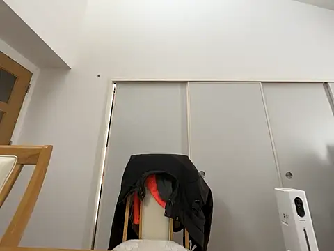 waka3232 online show from January 14, 2026, 12:27 am