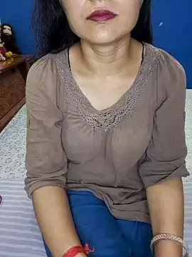 Snapshot of Cute-Zarina chatting on September 29, 2025, 5:40 pm Cute-Zarina online show from September 29, 2025, 5:40 pm