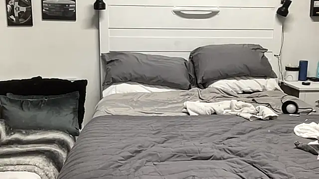 Thegreatwhitepipe online show from November 11, 2025, 5:51 am