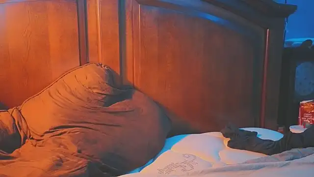 Ilovepussy1911 online show from April 24, 2026, 3:53 am