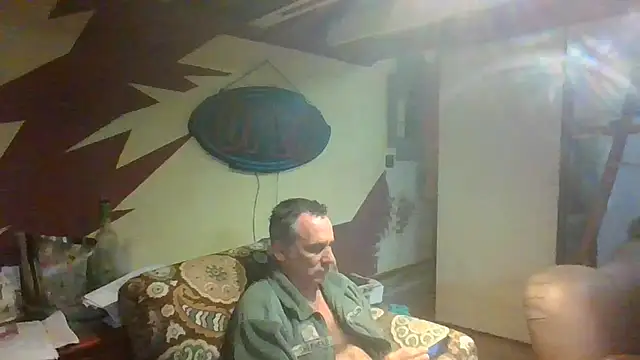 HunkofRock online show from April 21, 2026, 12:33 pm