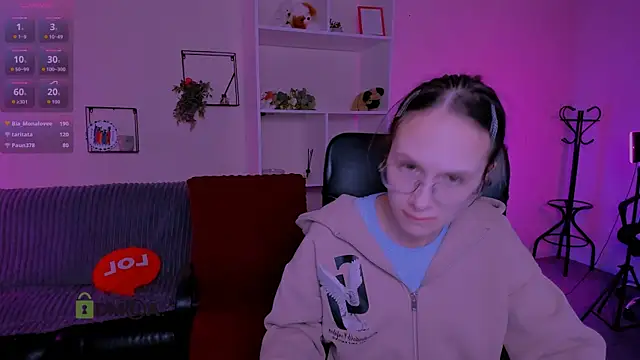 mona cloud online show from October 12, 2025, 11:37 pm