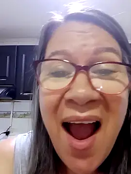 Snapshot of victoria_wayne chatting on November 6, 2025, 10:05 am victoria wayne online show from November 6, 2025, 10:05 am