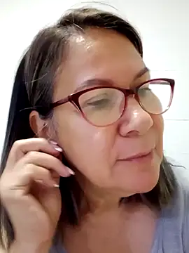 Snapshot of victoria_wayne chatting on November 21, 2025, 10:03 am victoria wayne online show from November 21, 2025, 10:03 am