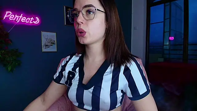 Perfect Moans online show from April 3, 2026, 3:59 am