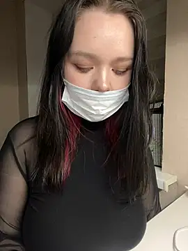 Snapshot of Viella_Rosewood chatting on March 19, 2025, 12:59 am Viella Rosewood online show from March 19, 2025, 12:59 am