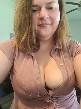 Bigmouthbitch online show from September 13, 2025, 4:29 pm