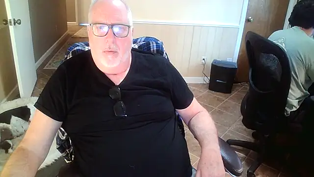 superbearboss online show from November 7, 2025, 3:56 pm