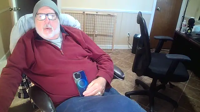 superbearboss online show from December 2, 2025, 3:29 pm