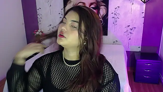 Scarlett  Johanson online show from March 8, 2025, 12:09 pm