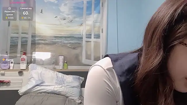 Snapshot of X-xiao-888 chatting on October 28, 2025, 3:58 pm X-xiao-888 online show from October 28, 2025, 3:58 pm