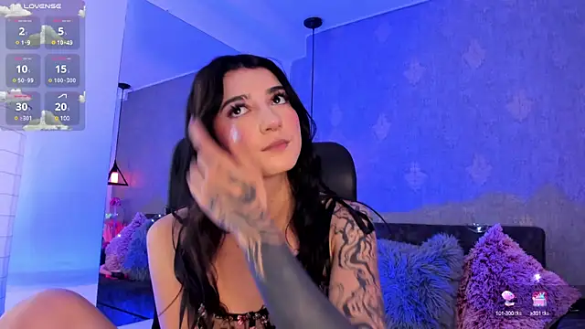 Snapshot of Hi_Soyfer chatting on March 7, 2025, 4:22 pm Hi Soyfer online show from March 7, 2025, 4:22 pm