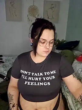 Saucy-Serenity online show from January 6, 2026, 8:12 pm