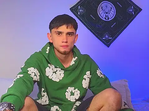 samevansx  online show from November 24, 2025, 6:18 pm