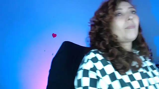 Luz delunaa online show from March 22, 2026, 4:05 am