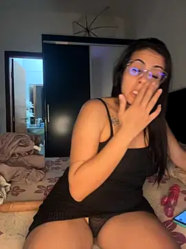 jheicylli online show from October 24, 2025, 11:34 pm