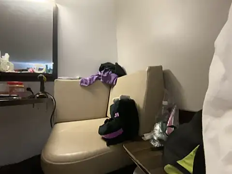 KITTYBOOBOOFUXX online show from February 26, 2026, 5:12 pm