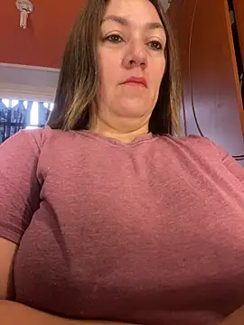 Snapshot of Luna-nevada chatting on May 19, 2026, 2:12 pm Luna-nevada online show from May 19, 2026, 2:12 pm