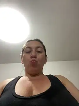 Snapshot of Luna-nevada chatting on May 30, 2026, 3:14 am Luna-nevada online show from May 30, 2026, 3:14 am