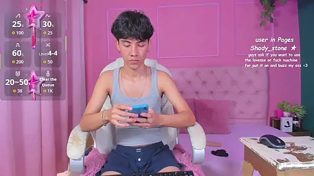 Snapshot of SHADY_STONE chatting on November 4, 2025, 9:58 pm SHADY STONE online show from November 4, 2025, 9:58 pm