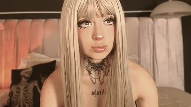 Zhally Dee online show from September 26, 2025, 7:40 pm